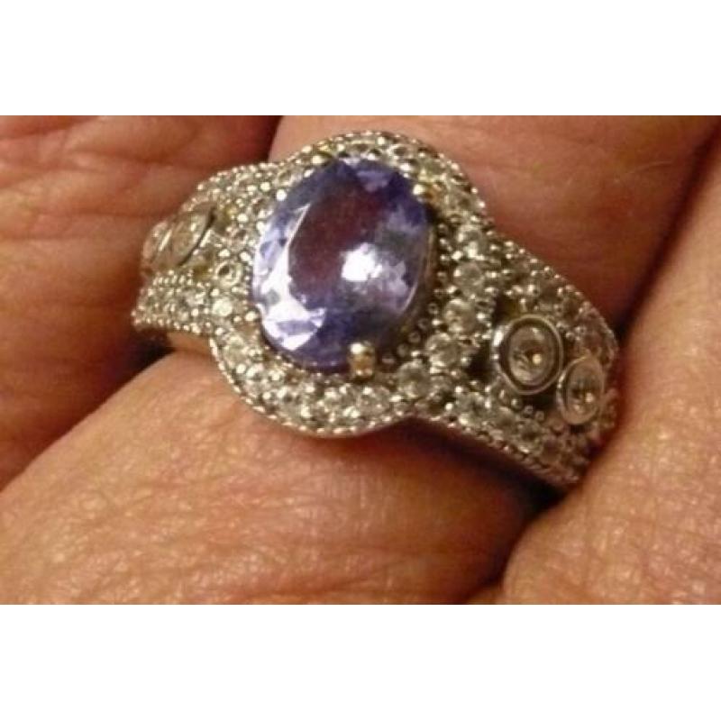Ring 9kt goud met Tanzaniet Deluxe VVS 1,3 ct mt 16,5