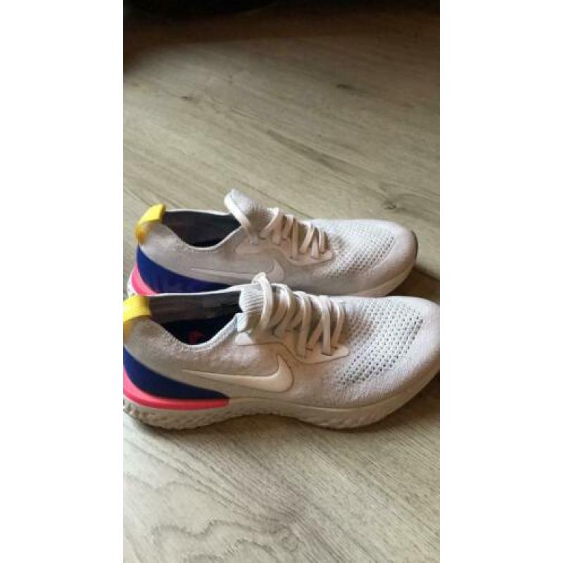 Nike epic react 37.5 (6.5) in doos, zo goed als nieuw