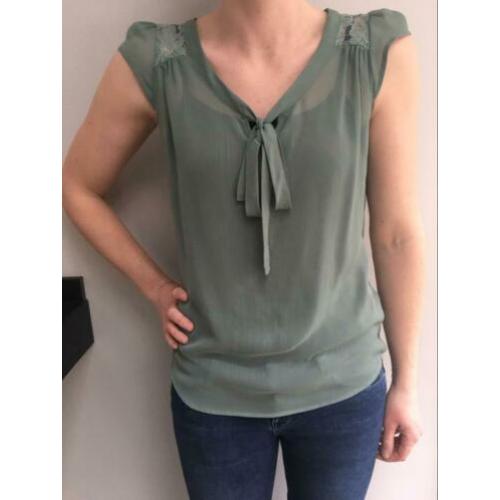 Top groen maat XS