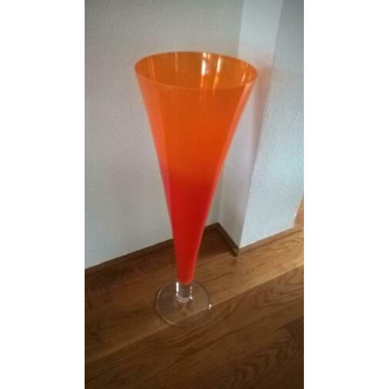 Oranje hoge vaas glas