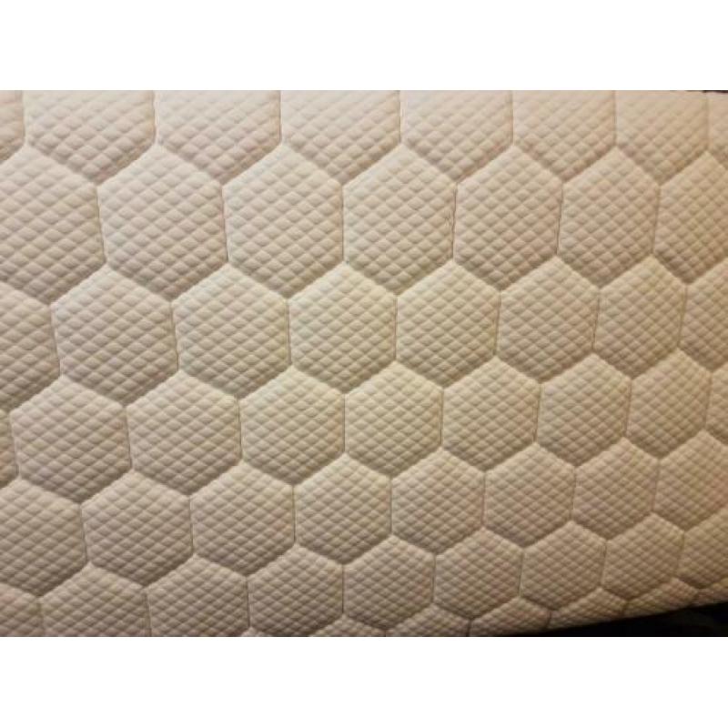 Swissense pocketvering matras 3 maand oud
