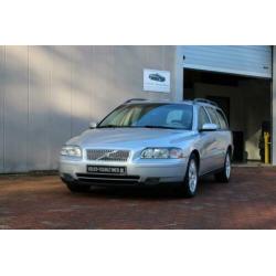 Volvo V70 2.4 D5 AUTOMAAT YOUNGTIMER BTW AUTO (bj 2004)