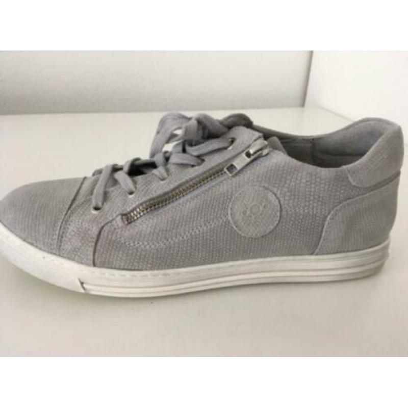 AQA sneakers