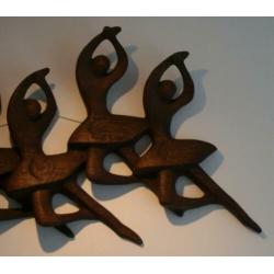 Hout snijwerk van Roland Batz