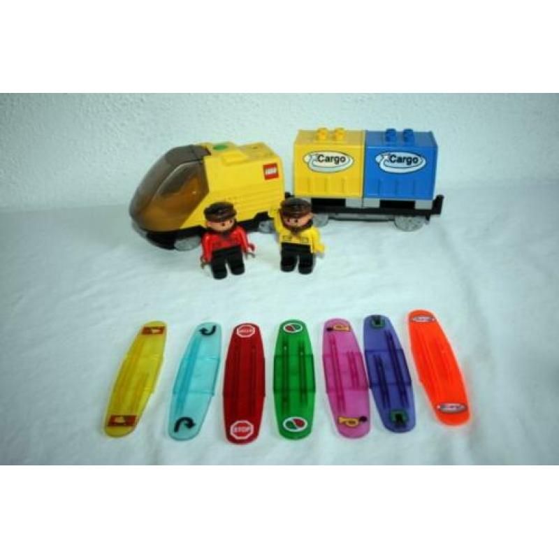 Duplo Intelli locomotief Trein + Intelli Wagon + codestenen