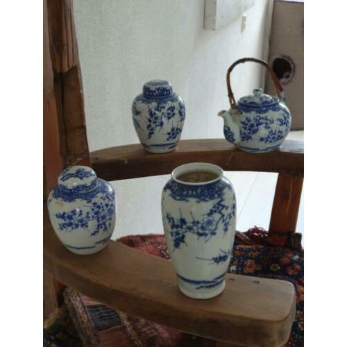 Antiek/vintage Chinees porselein vazen en theepot SAMEN VOOR