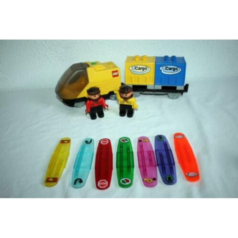 Duplo Intelli locomotief Trein + Intelli Wagon + codestenen