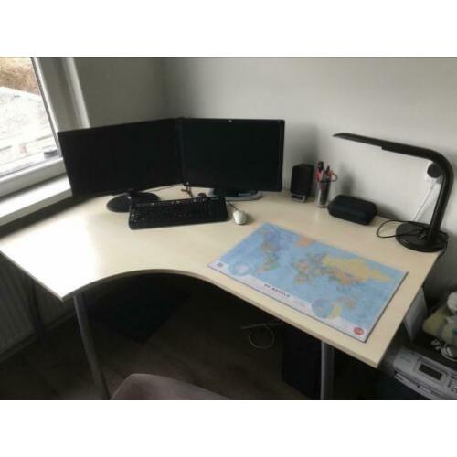 Bureau 160x120x72cm