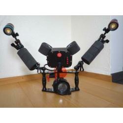 Hugyfot onderwaterhuis Pro+ met GoPro 4 en 2 x Weefine 2800