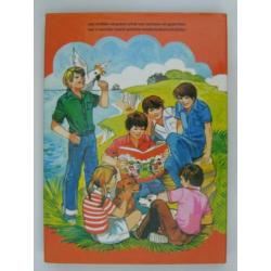 2x Noddy tandenborstelhouder + 2x Noddy popje (Enid Blyton)
