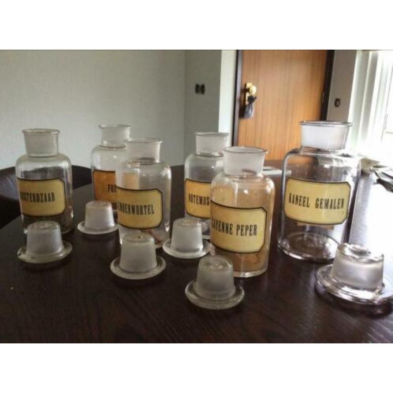 Oude (antieke) apothekerspotten 6 stuks