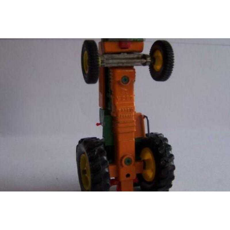 Vintage SIKU Hanomag tractormodel. Izgs.