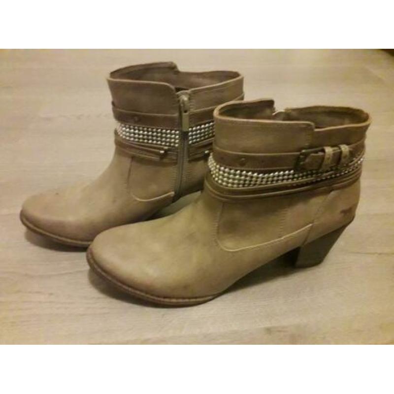 Te koop mustang jeans enkellaarsjes maat 43