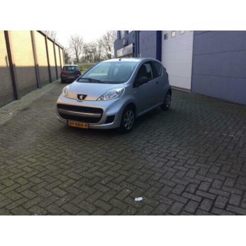 Peugeot 107 1.0 12V 3DR 2010 Grijs