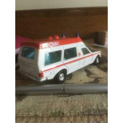 Prachtig mooie corgi ambulance Mercedes