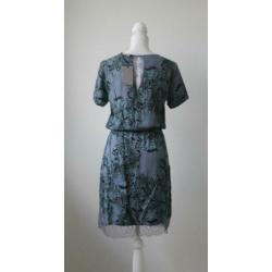 Vero Moda - NIEUW / prachtige jurk kant / blauw / maat S