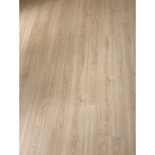 Laminaat Quick-Step 700 Uniclic (ca. 90 m2) v/a 21 maart