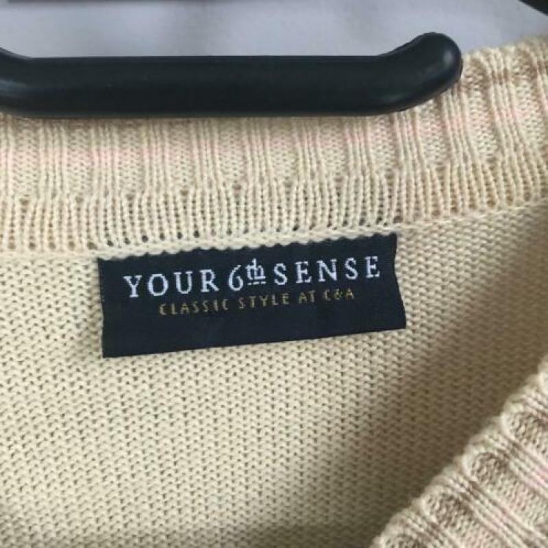 Mooie beige trui maat M