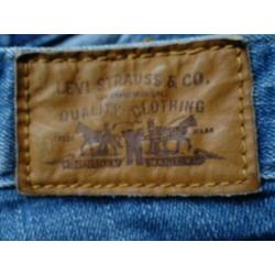 Levi's mid Rise boot 553 mt 44 (36) (strech)