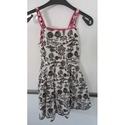 Zomerjurk mt 110/116 .