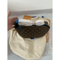 Louis vuitton bumbag!!