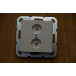 Gira luidspreker contactdoos (8x)
