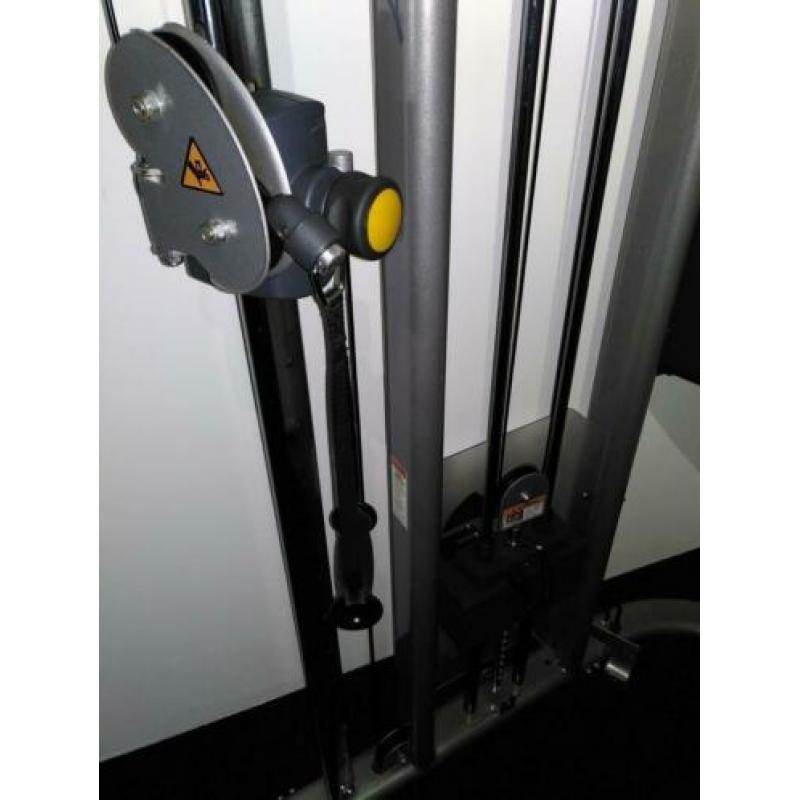 Life Fitness G7 cable station
