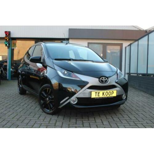 Toyota Aygo 1.0 VVT-i x-wave Airco Camera Cruise Abs Tractio