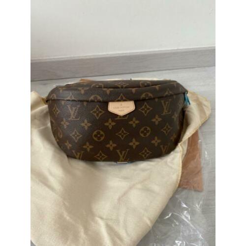 Louis vuitton bumbag!!