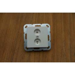 Gira luidspreker contactdoos (8x)