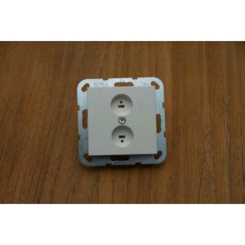 Gira luidspreker contactdoos (8x)