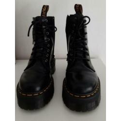 Te koop dr. martens schoenen, mt 38