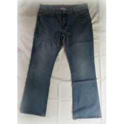 Levi's mid Rise boot 553 mt 44 (36) (strech)