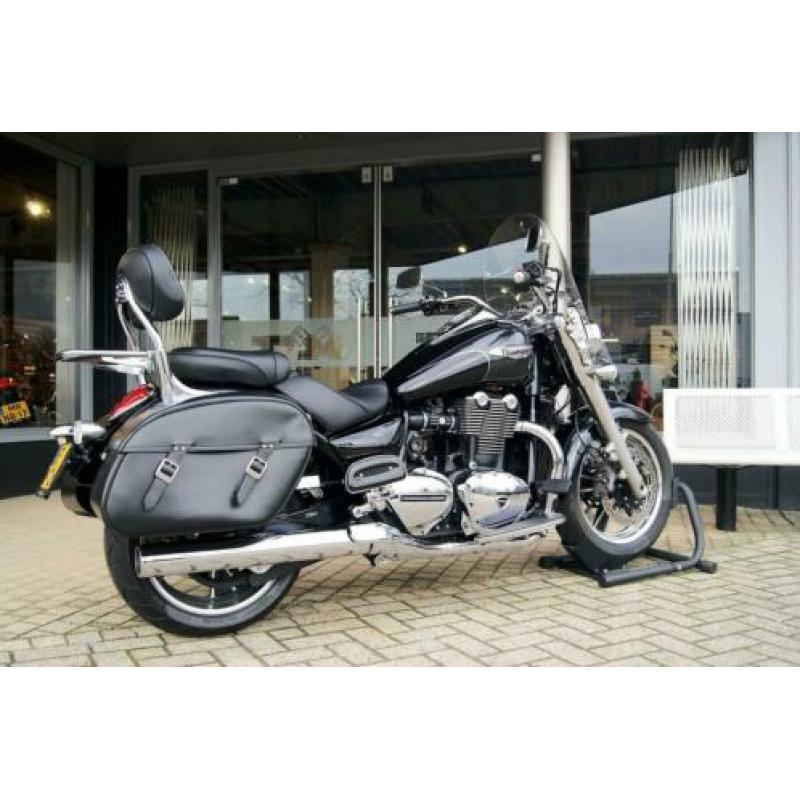 Triumph THUNDERBIRD COMMANDER (bj 2014)