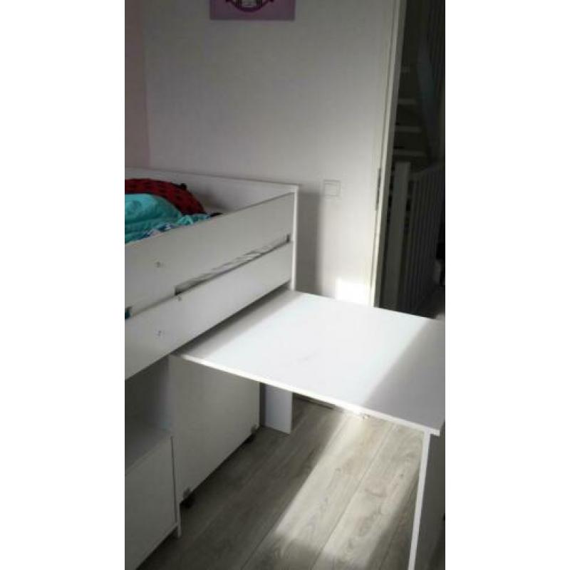 2 halfhoogslapers inclusief matras 1 JAAR oud