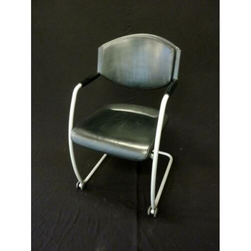 Giroflex bureaustoel / sledestoel zwart leder in prima staat