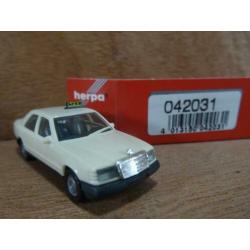 HERPA 1:87, Mercedes Benz 300-E TAXI, Zie Foto`s
