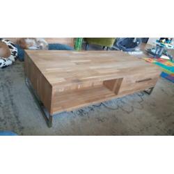 Eikenhouten salontafel (Woood)
