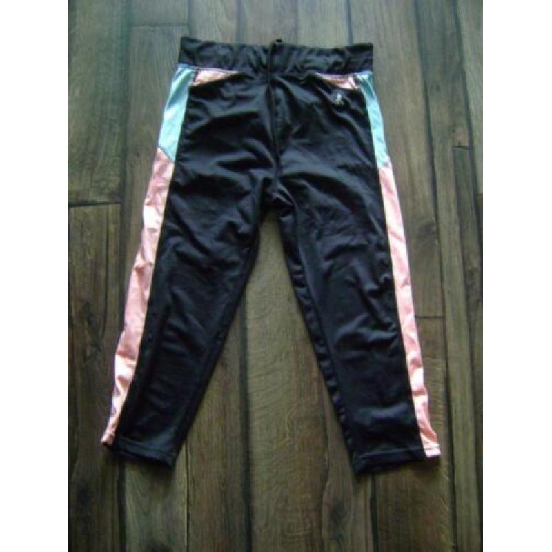 Zwart met blauw en roze capri sportbroek maat 36