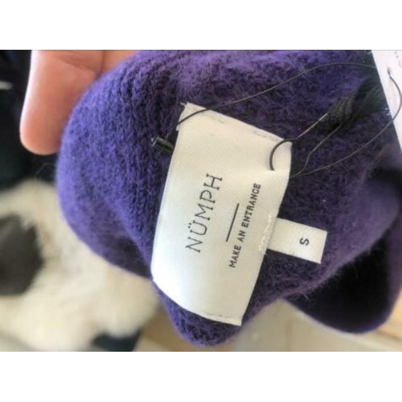 Nieuwe paarse wollen trui Numph We Are Labels