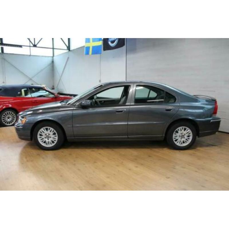 Volvo S60 2.4 Momentum
