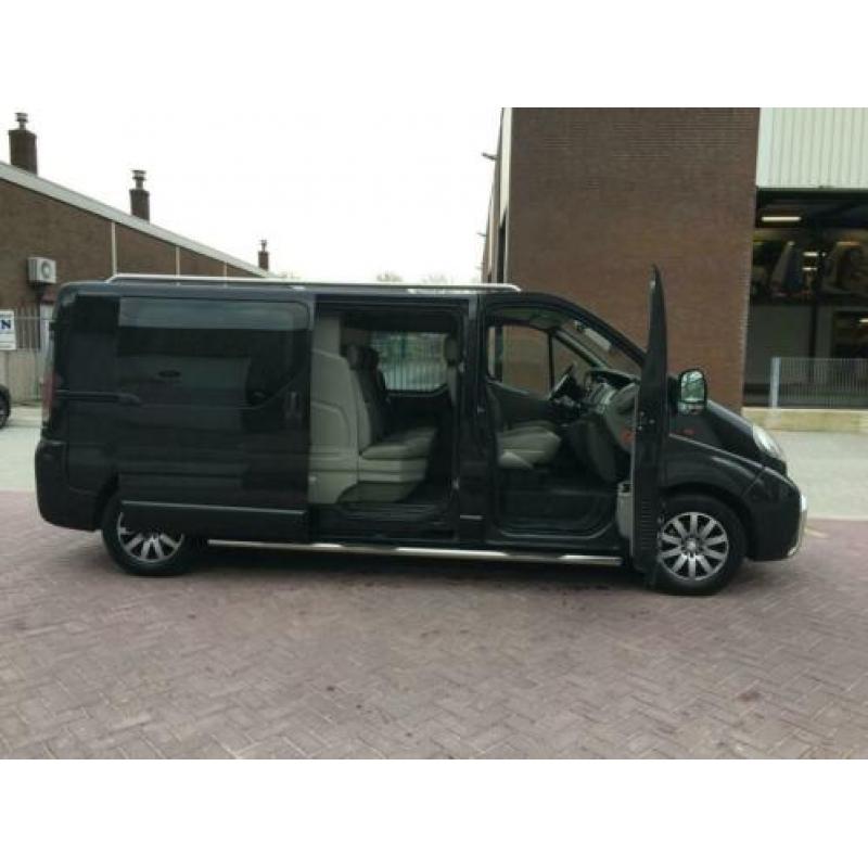 Opel Vivaro 2.5 CDTI L2 H1 * Airco * Elek Ramen * Stuurbekr