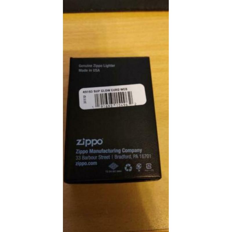 Supreme Glow in the dark Zippo+Supreme Official Stickerpack