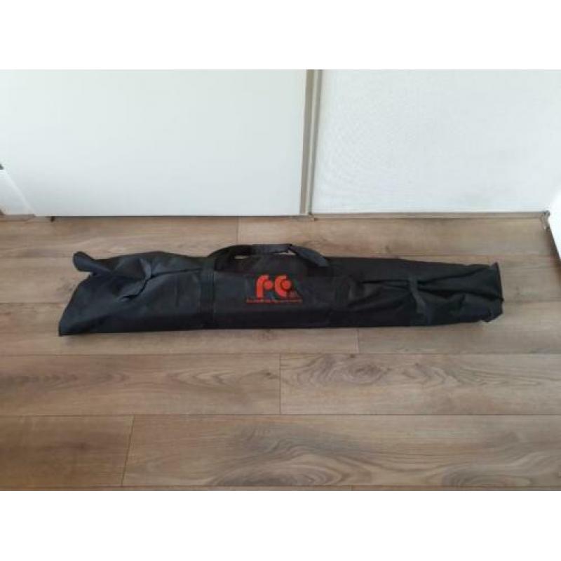Falcon Eyes achtergrond systeem B7810 + wit achtergronddoek