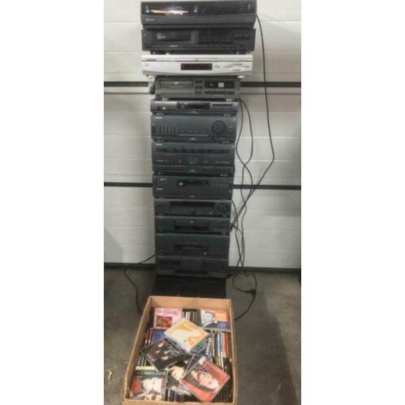 Lot PIONEER PHILIPS GRUNDIG MAGNAVOX + Doos CD’s | EMG HIFI