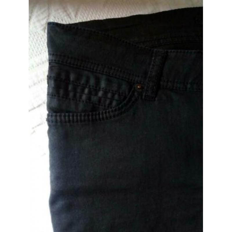 Zo goed als nieuwe broek van expresso