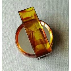 Spiegel, vintage bruin gemêleerd. Voor op tafel.