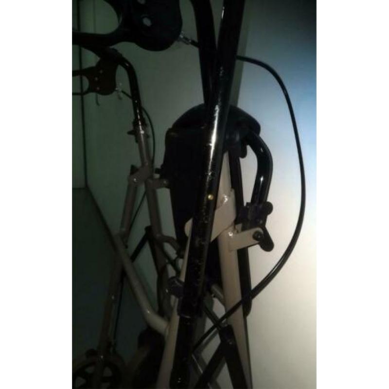 4-wiel Rollator Vermeiren Eco-Light.
