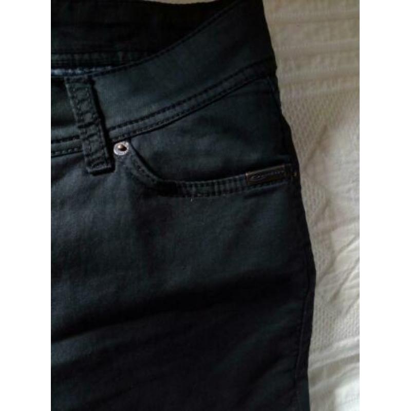 Zo goed als nieuwe broek van expresso