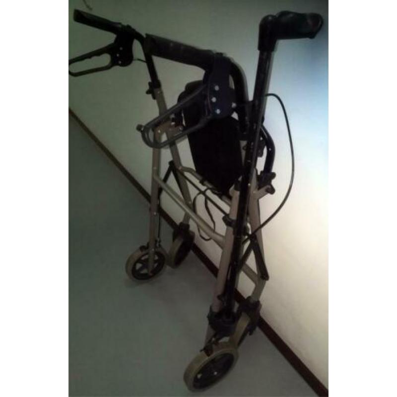 4-wiel Rollator Vermeiren Eco-Light.